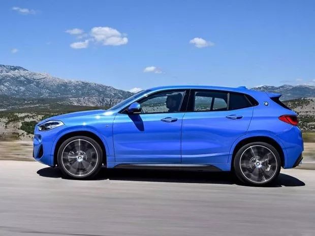 全新SUV宝马X2长这样！2.0T卖30万你考虑吗？