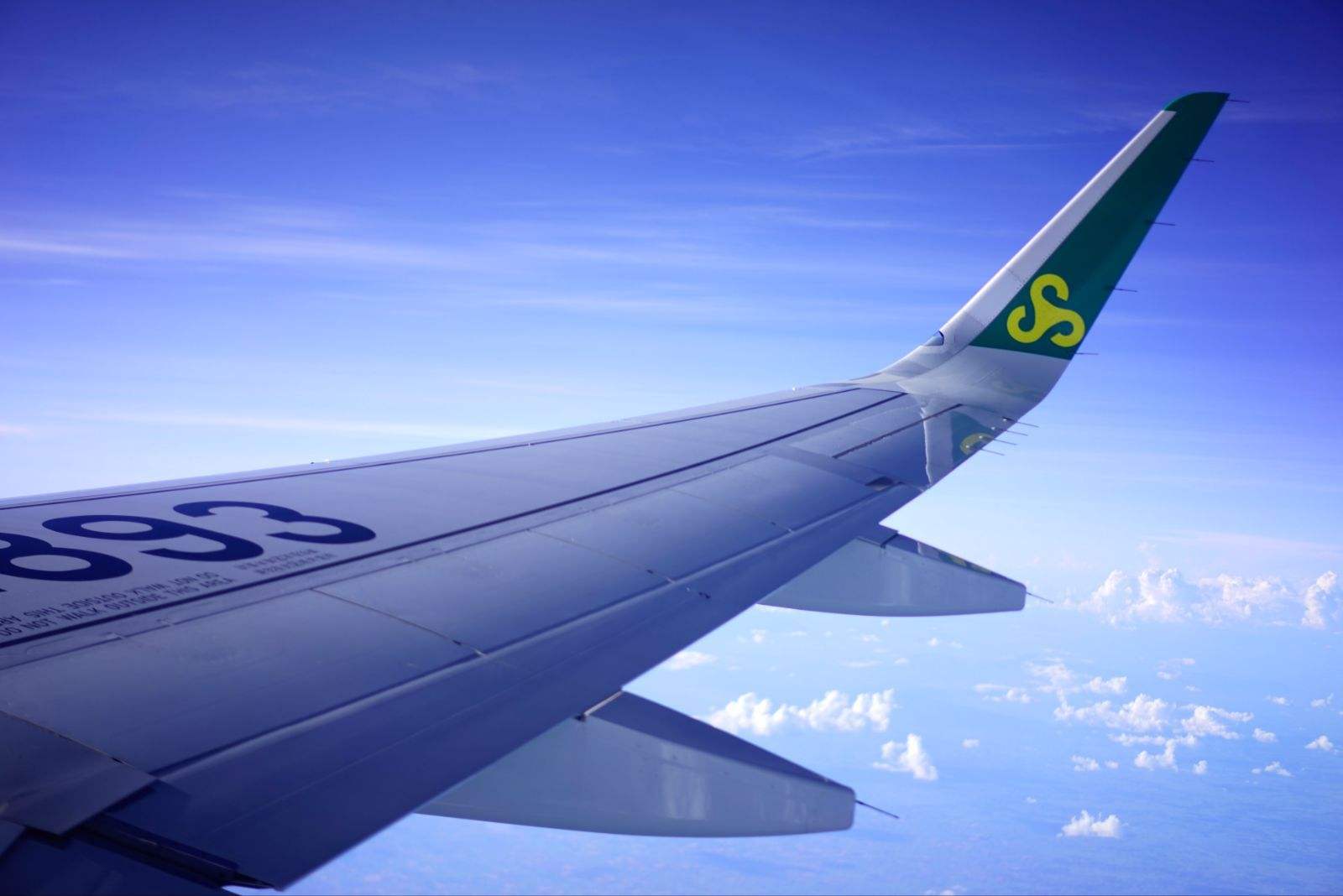 春秋航空日本公司客机飞行中剧烈摇晃 致1人腰部骨折