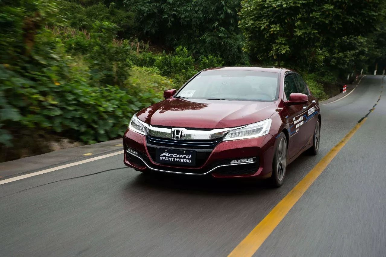 一箱油跑2110.2KM，这款车刷新了我对低油耗的认知