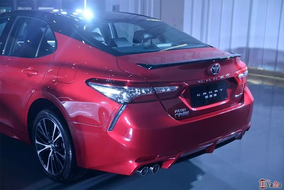 TNGA理念下的换代，第八代凯美瑞厉害在哪里？｜车业杂谈