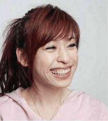 刘雯的牙花子真的吓着我了:知道她牙龈大,但是没想到这么大啊