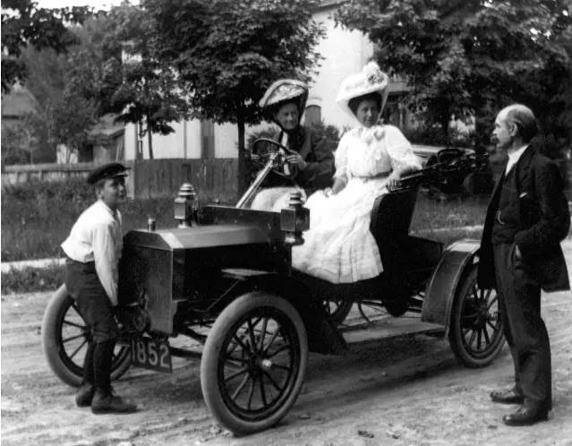 这么多汽车路上抛锚，排名第一的原因是？