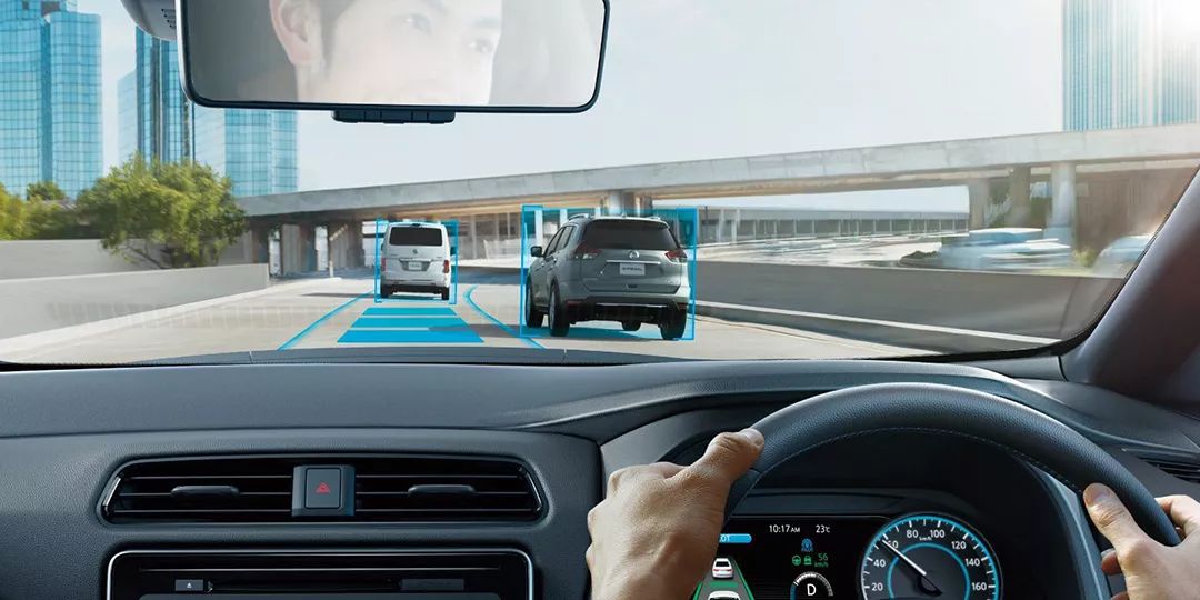 在日本试了一款据说是同级最先进的新车