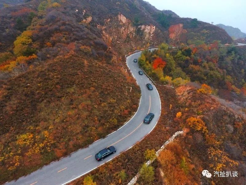 在北京最美的时节，开最智能的豪华座驾是什么感觉？