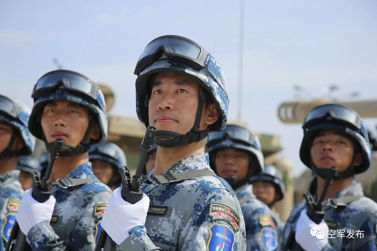十九大代表风采!"英雄营"营长王春田:练硬铁拳 续写荣光