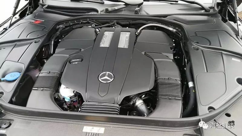 在北京最美的时节，开最智能的豪华座驾是什么感觉？