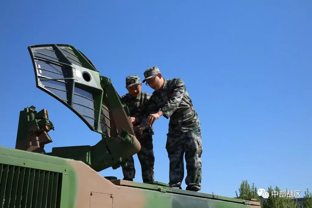 第82集团军某防空旅一营营长李志宇学霸营长不走寻常路