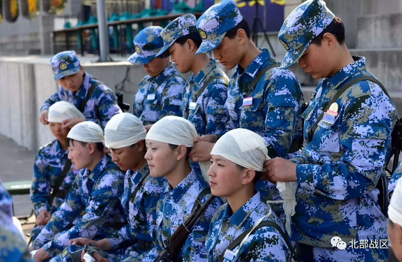 海军霸王花在军营绽放:北海舰队某训练基地学兵大队女兵连训练掠影