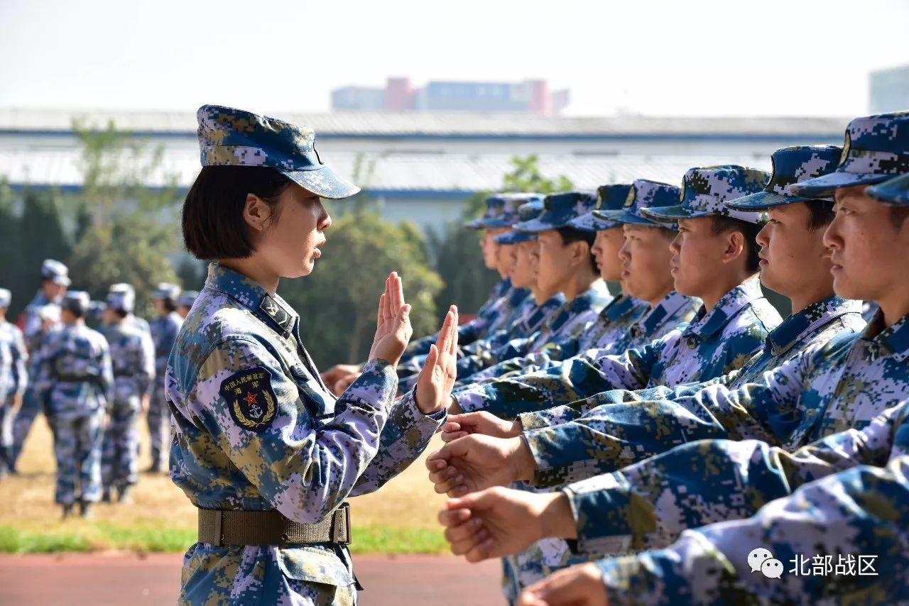 海军霸王花在军营绽放北海舰队某训练基地学兵大队女兵连训练掠影