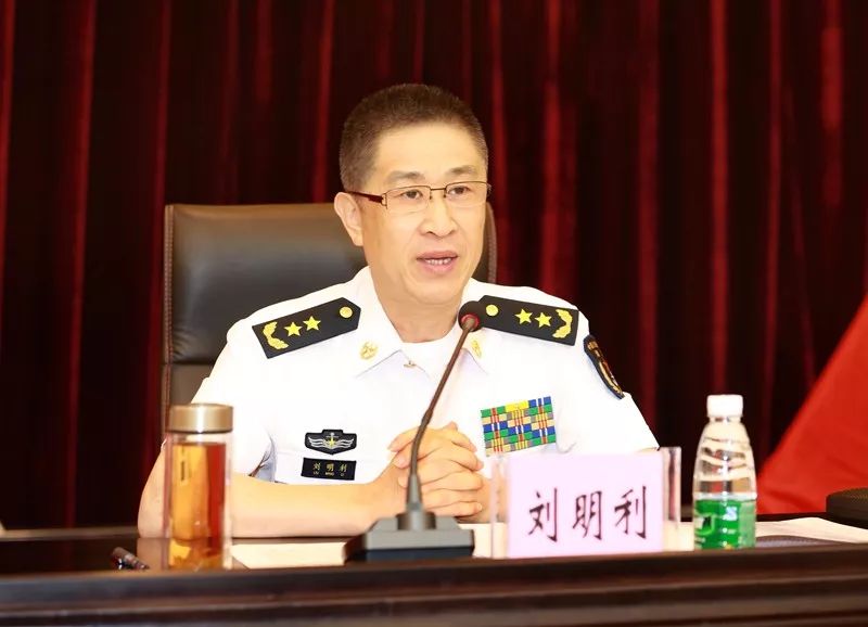 5名党的十九大代表主讲1万余名官兵参加这场会议不简单