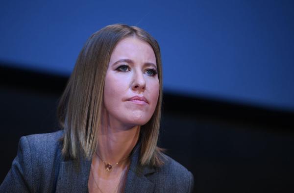 竞选俄总统女主持人与普京唯一联系是父亲曾与其工作