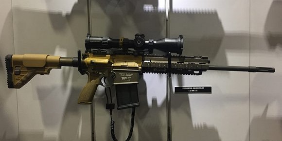 美军最新狙击步枪净重不到4公斤单价上万美元