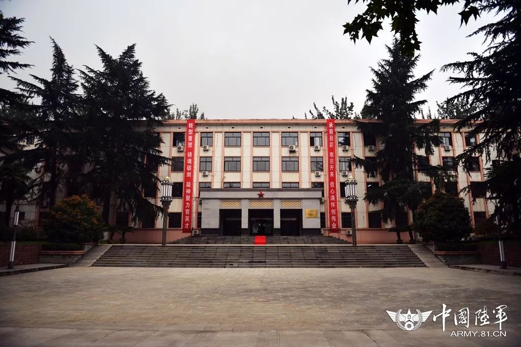 军校最美秋景巡礼第5站陆军边海防学院