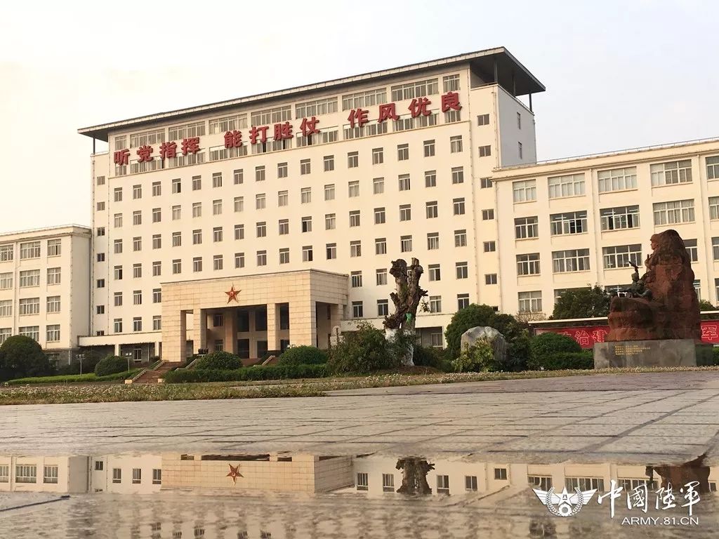 军校最美秋景巡礼第5站陆军边海防学院