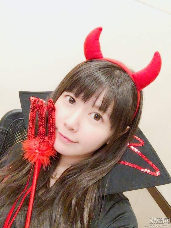 声优竹达彩奈cos魔王