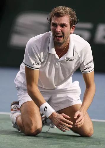 他是法网男双冠军 单打曾两胜费德勒|费德勒|贝内特乌|网球_新浪新闻