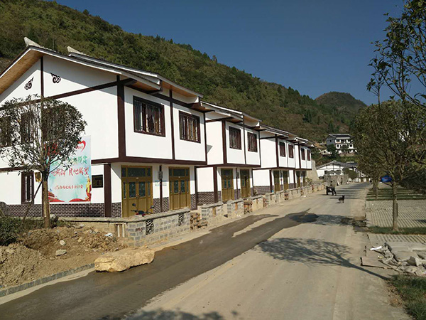 一个不能少|回访贵州团结村:村民参加养猪,驾驶,厨师培训