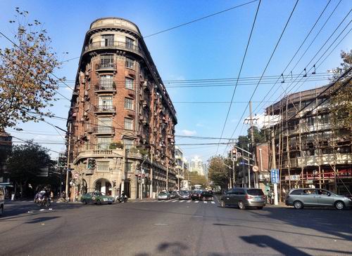 何成钢武康路一艘满载故事的巨轮