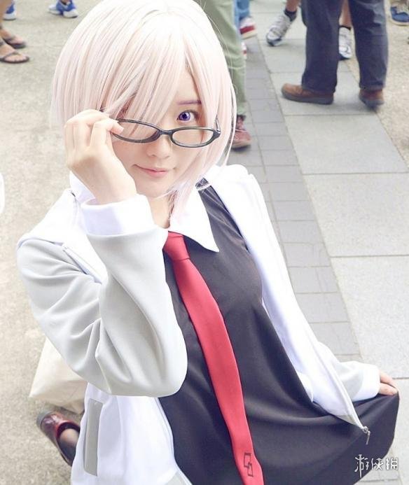 每日福利送不停软妹开胸毛衣可萝莉可御姐百变造型