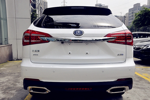 细节提升原地发电功能赞 实拍比亚迪唐100