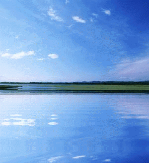 2 级 轻风,有体感,水面荡微波,像吹凉一杯咖啡的力道.