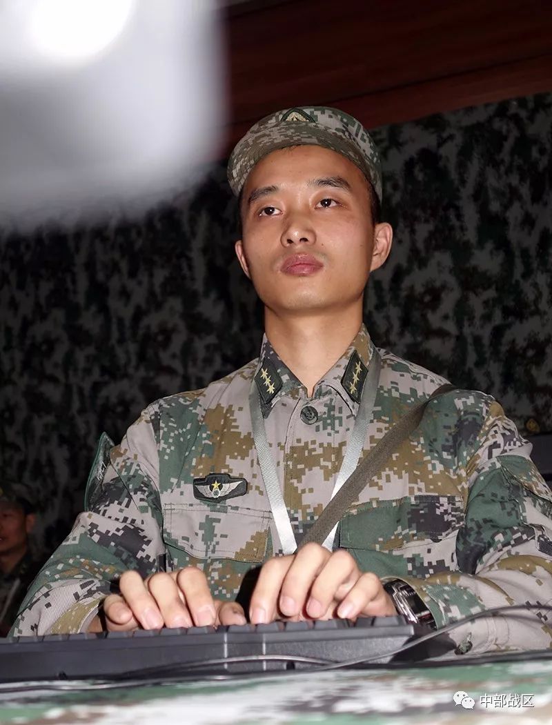 太行秋点兵中部战区组织首次联合战役参谋集训比武