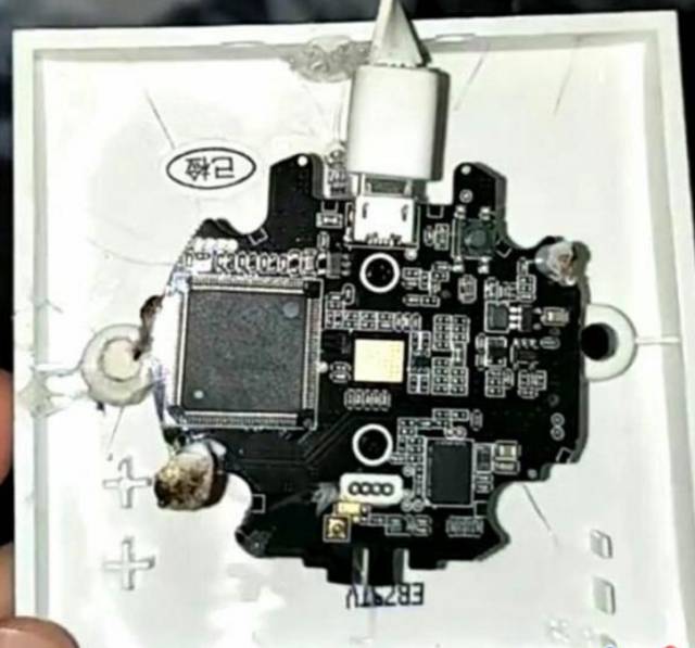 如果不警惕起来,沐浴露也能偷拍你……|偷拍|沐浴露|摄像头_新浪新闻