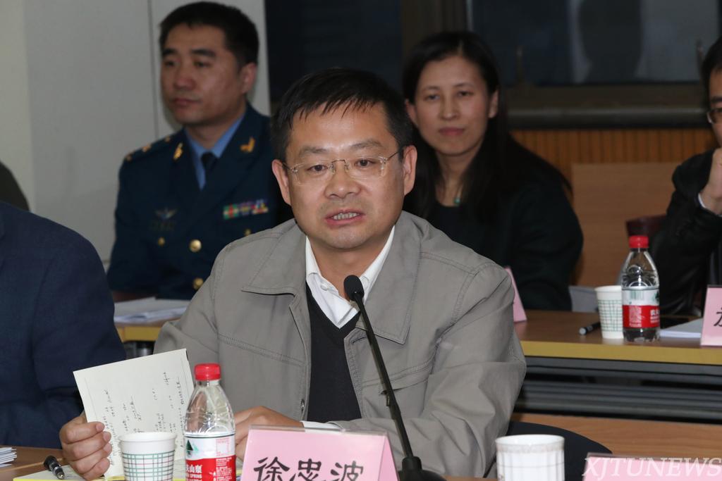 徐忠波在总结中指出,"双一流"建设是全社会的,但主体还在高校.