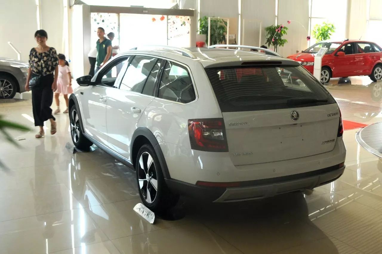 18款斯柯达明锐旅行车现车团购惠送豪礼