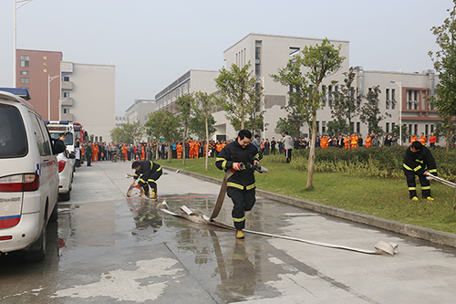 双桥经开区:63支微型消防站切磋消防业务技