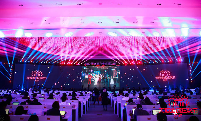 55分钟,500亿,现场700家媒体记者就一个愿望: