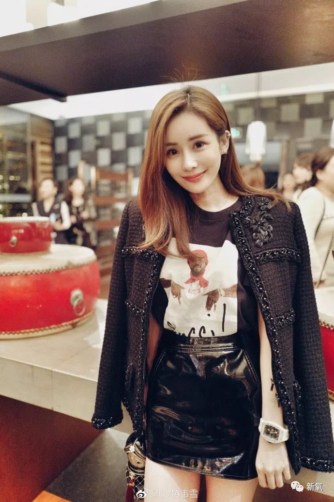 网友偶遇迪丽热巴的妹妹"迪丽冷巴",说两人像双胞胎,看到近照后我沉默