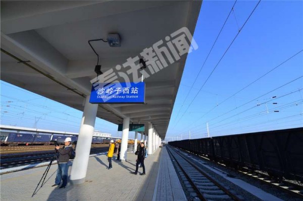 图为沙岭子西站.摄/法制晚报看法新闻记者 林晖