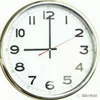 晚上9点到11点你都在干啥 难怪你一身病|亥时|玩手机|睡眠_新浪新闻