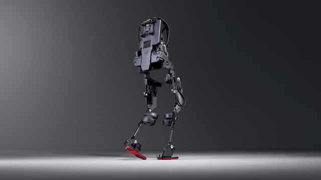 钢铁侠就要成真 人类外骨骼已工业应用