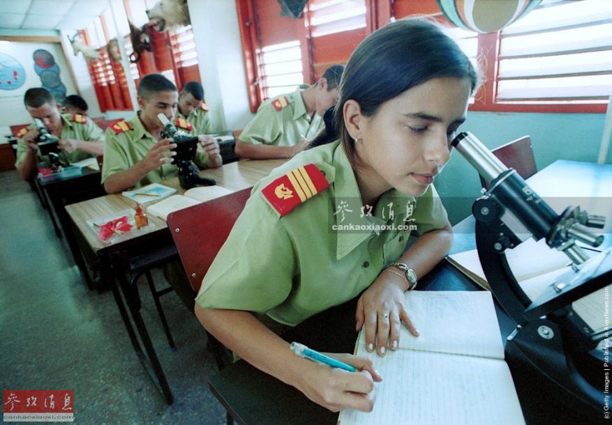 法国女兵比例为欧洲最高:海军近5成为女性 陆军不到1%