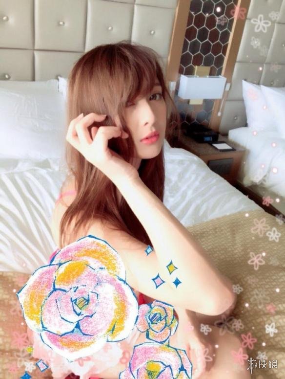 11区混血模特安洁拉芽衣性感写真天使颜值魔鬼身材