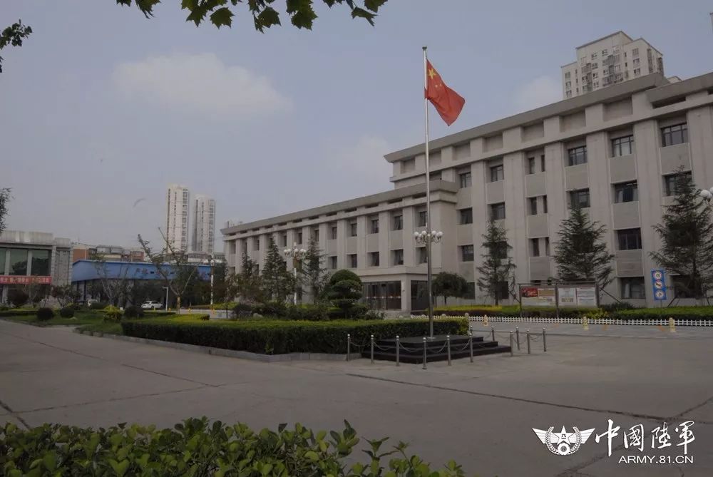 军校最美秋景巡礼第9站陆军军事交通学院