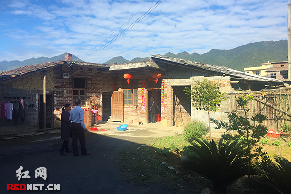 汝城石泉村:省残联驻村帮扶 "拔穷根"