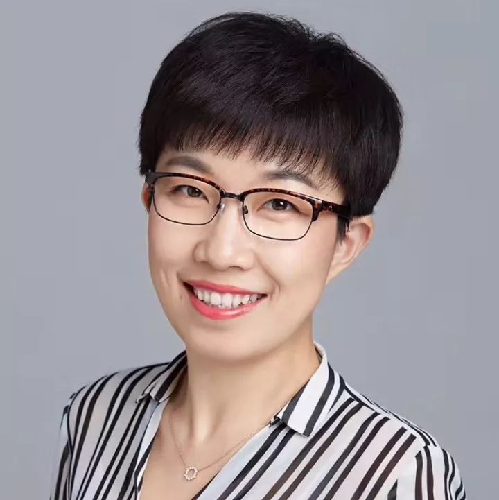 彭爽鼎石国际学校学生家长国际幼儿园园长在大咖分享教育理念期间还