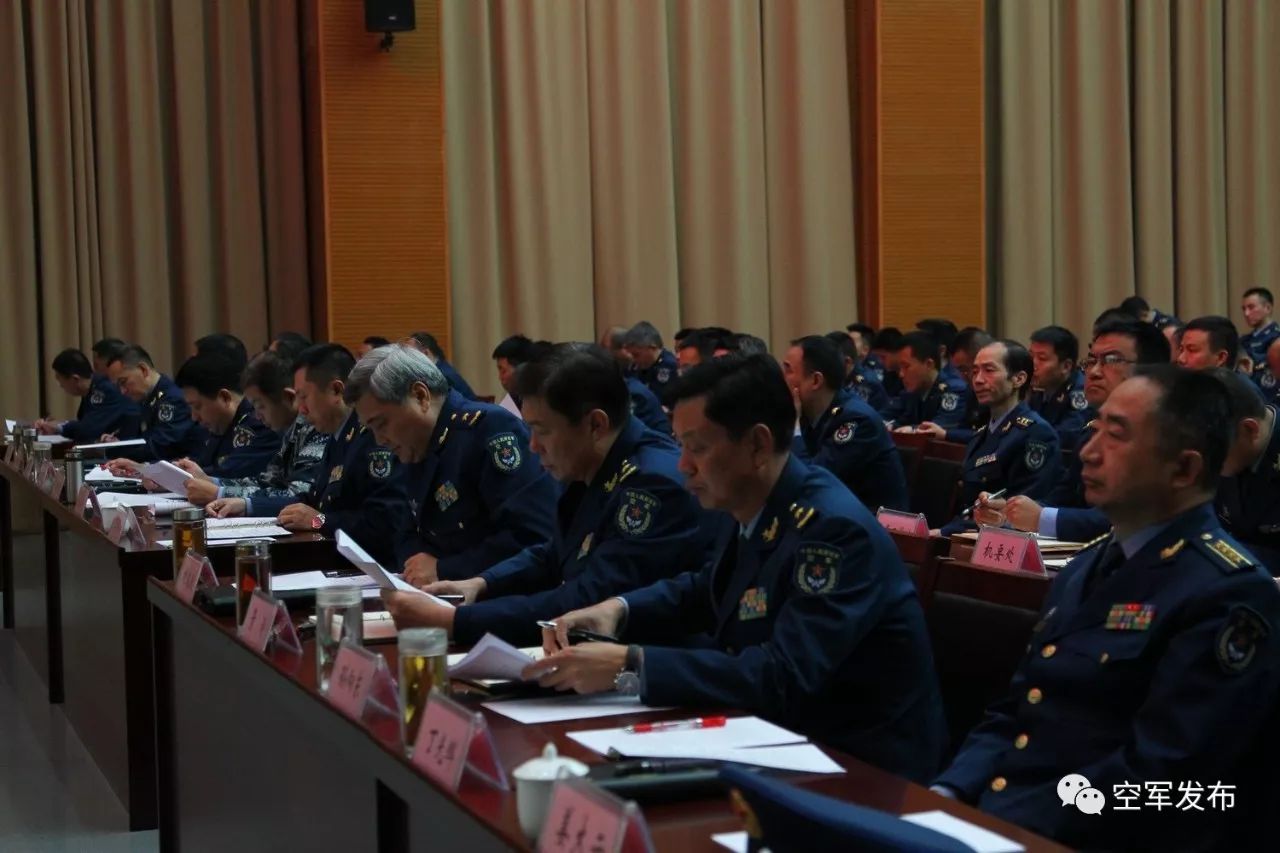 空军学习贯彻党的十九大精神宣讲团分赴空军部