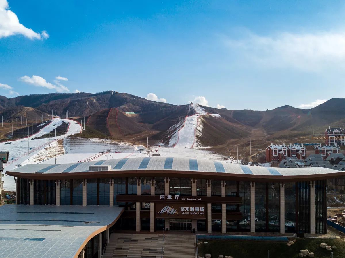 富龙滑雪场17/18雪季 开启全新滑雪度假生活方式