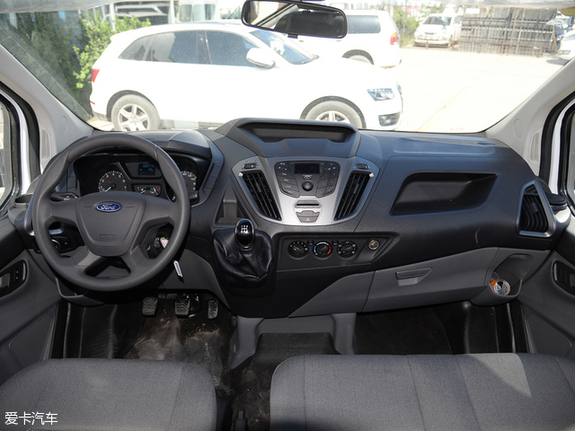 广州车展:新款全顺自动挡售15.49万起