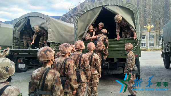 林芝军分区1000余官兵整装待命备战地震救援