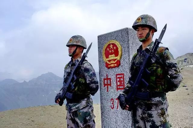 熄灯号1119每一块界碑都在讲述着一段故事