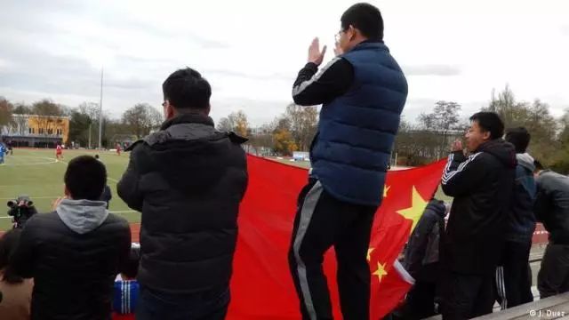 被逼退场:中国U20男足在德国这场球,远比0:3恶心