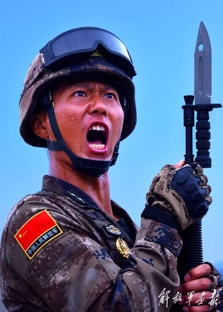 精彩作品抢鲜看强军路上新风采全军摄影展明日开幕