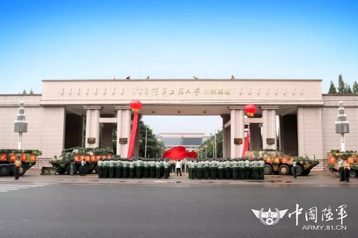 军校最美秋景巡礼第11站:陆军工程大学