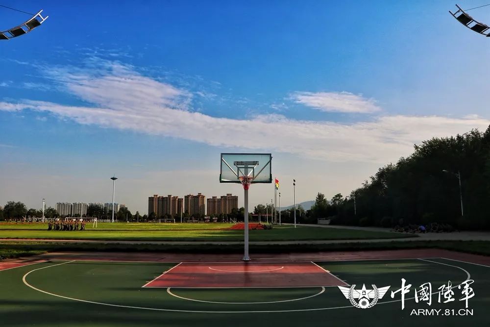 军校最美秋景巡礼第12站:陆军步兵学院