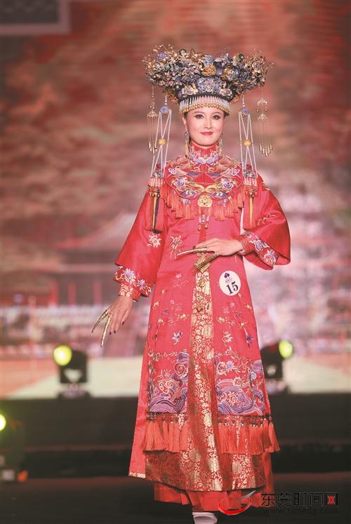 第21届环球夫人大赛东莞赛区总决赛举行:李美丽获东莞赛区冠军